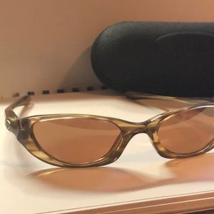 Oakley women’s glasses